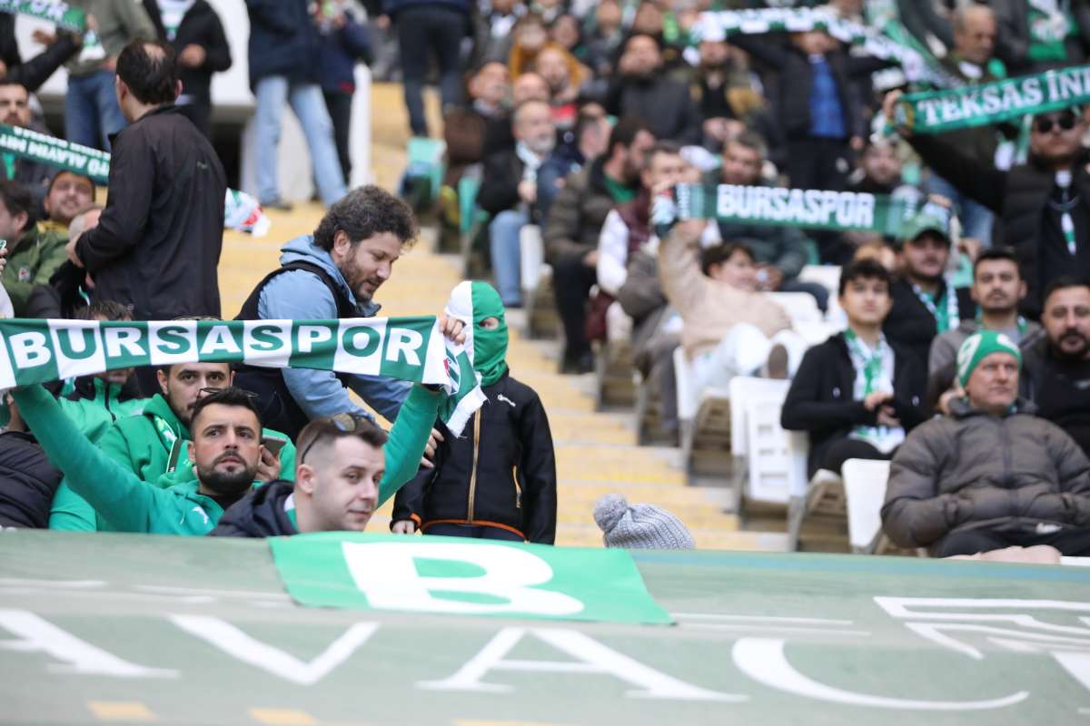 (FOTO GALERİ) Bursaspor-Kırşehir Belediyespor Maçından Taraftar Fotoğrafları