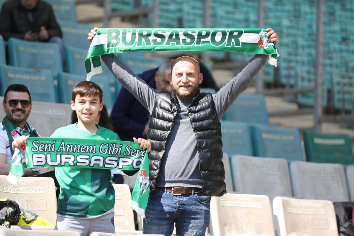 (FOTO GALERİ) Bursaspor-Kırşehir Belediyespor Maçından Taraftar Fotoğrafları