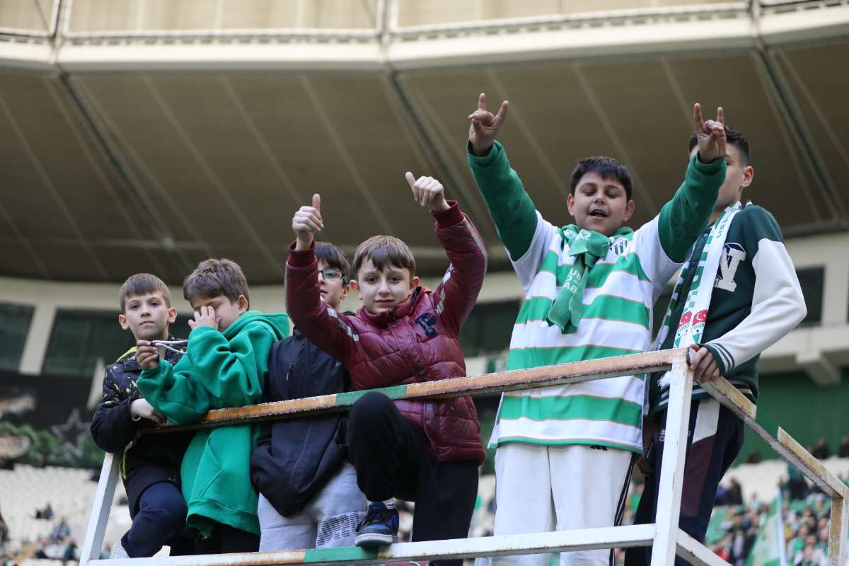 (FOTO GALERİ) Bursaspor-Kırşehir Belediyespor Maçından Taraftar Fotoğrafları