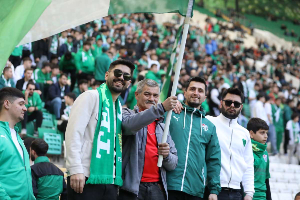 (FOTO GALERİ) Bursaspor-Kırşehir Belediyespor Maçından Taraftar Fotoğrafları