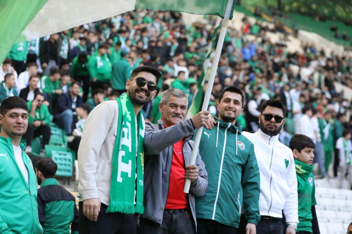 (FOTO GALERİ) Bursaspor-Kırşehir Belediyespor Maçından Taraftar Fotoğrafları