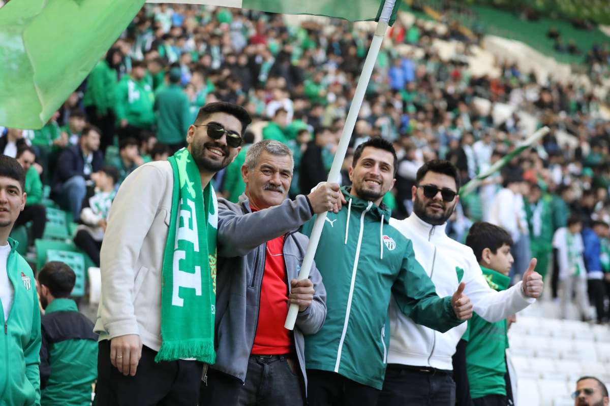 (FOTO GALERİ) Bursaspor-Kırşehir Belediyespor Maçından Taraftar Fotoğrafları
