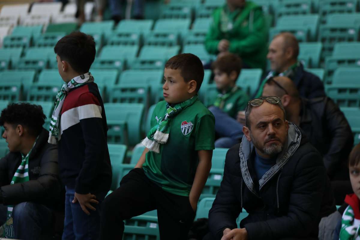 (FOTO GALERİ) Bursaspor-Kırşehir Belediyespor Maçından Taraftar Fotoğrafları