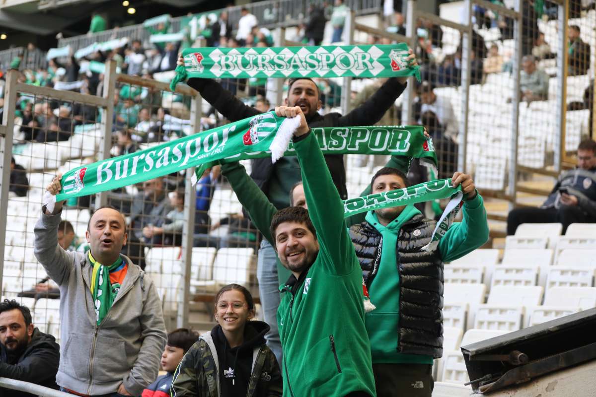 (FOTO GALERİ) Bursaspor-Kırşehir Belediyespor Maçından Taraftar Fotoğrafları