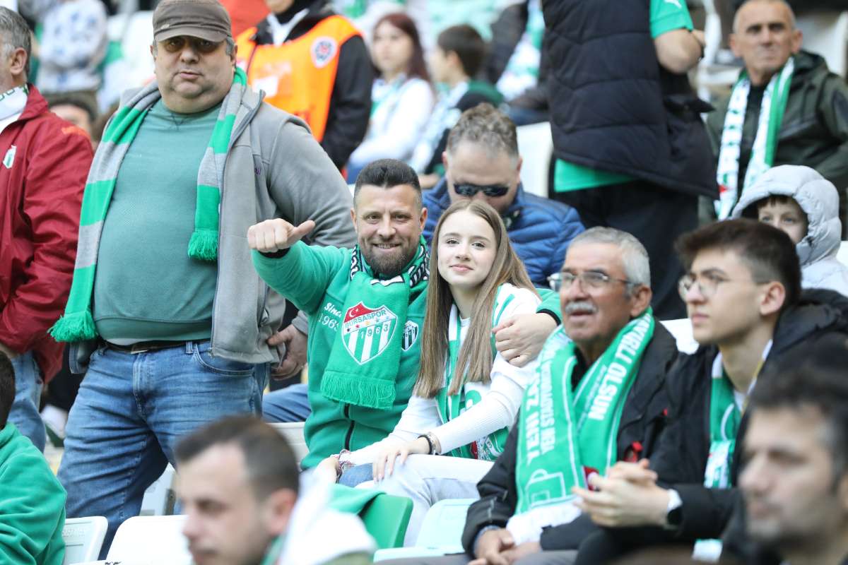 (FOTO GALERİ) Bursaspor-Kırşehir Belediyespor Maçından Taraftar Fotoğrafları