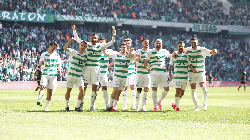 Bursaspor Şampiyonluk İçin Sahaya Çıkıyor