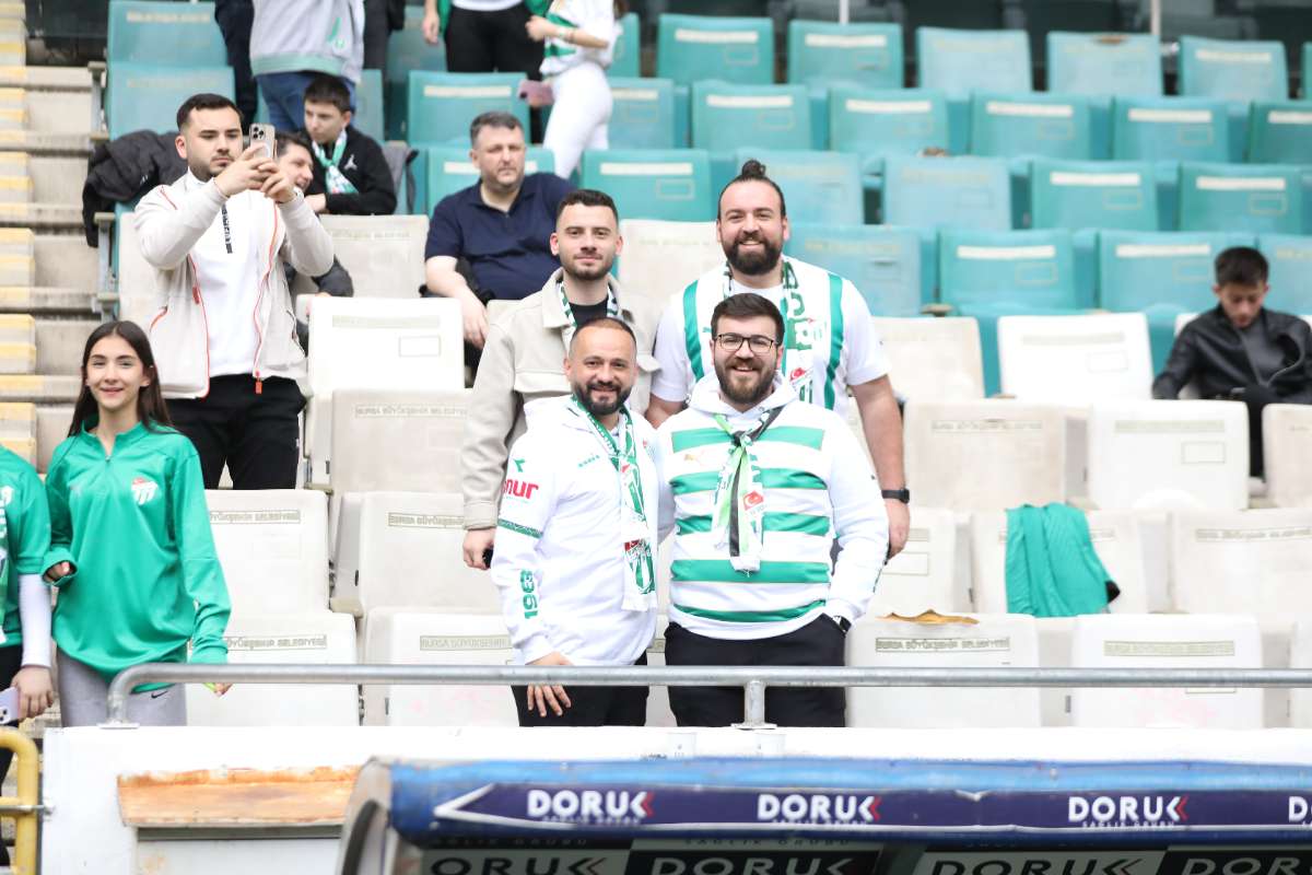 (FOTO GALERİ) BURSASPOR - 23 ELAZIĞ FK TARAFTAR FOTOĞRAFLARI