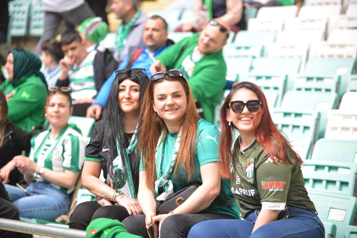 (FOTO GALERİ) BURSASPOR - 23 ELAZIĞ FK TARAFTAR FOTOĞRAFLARI