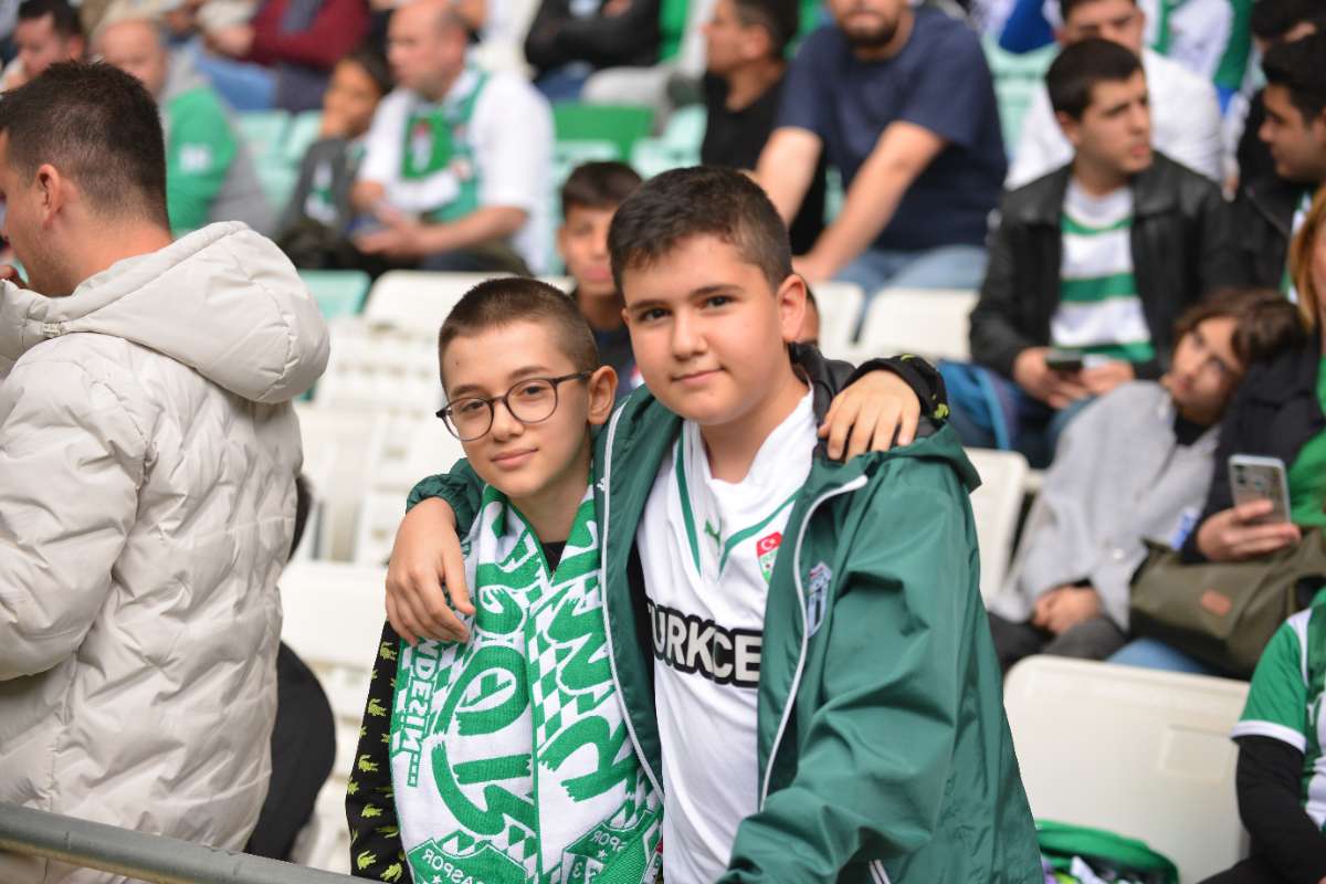 (FOTO GALERİ) BURSASPOR - 23 ELAZIĞ FK TARAFTAR FOTOĞRAFLARI
