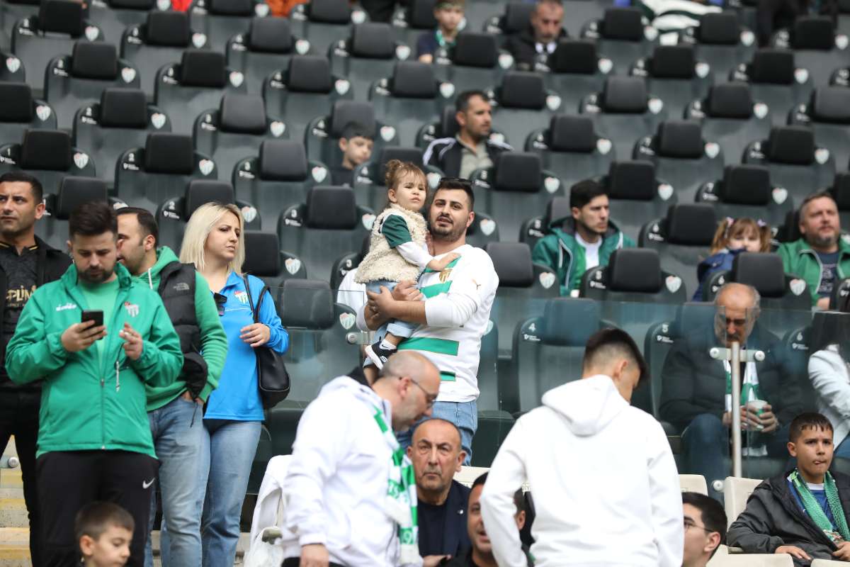 (FOTO GALERİ) BURSASPOR - 23 ELAZIĞ FK TARAFTAR FOTOĞRAFLARI