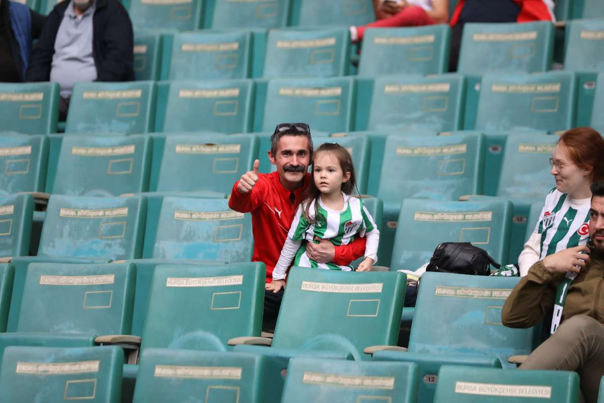 (FOTO GALERİ) BURSASPOR - 23 ELAZIĞ FK TARAFTAR FOTOĞRAFLARI