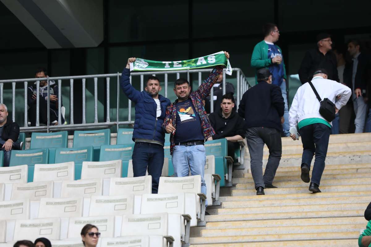 (FOTO GALERİ) BURSASPOR - 23 ELAZIĞ FK TARAFTAR FOTOĞRAFLARI