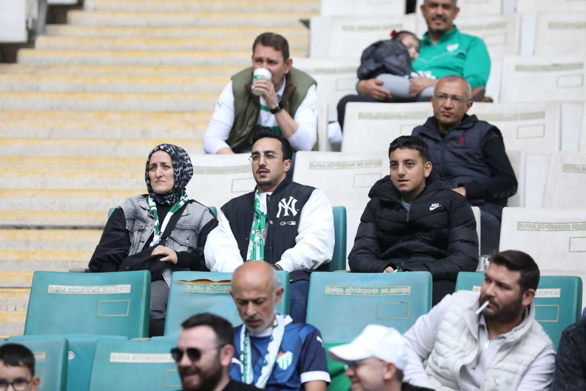 (FOTO GALERİ) BURSASPOR - 23 ELAZIĞ FK TARAFTAR FOTOĞRAFLARI