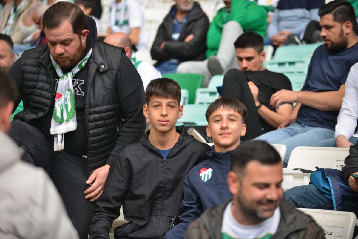 (FOTO GALERİ) BURSASPOR - 23 ELAZIĞ FK TARAFTAR FOTOĞRAFLARI