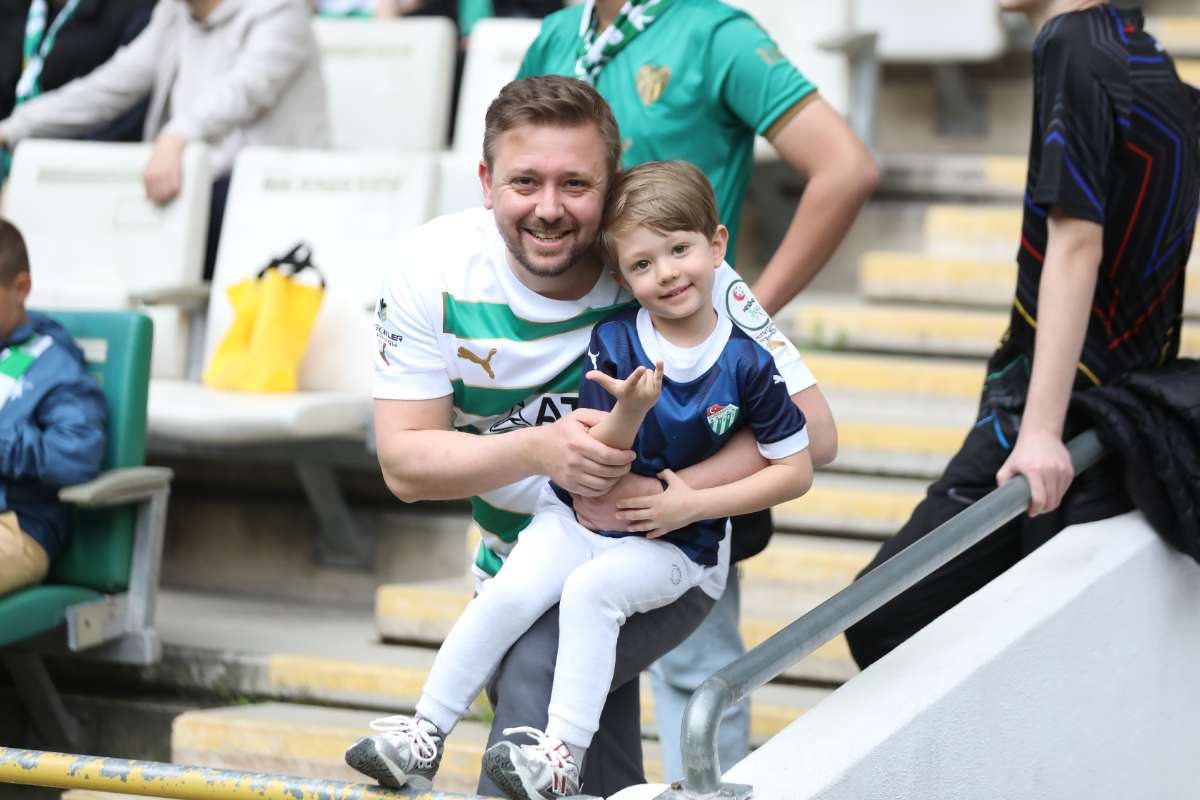 (FOTO GALERİ) BURSASPOR - 23 ELAZIĞ FK TARAFTAR FOTOĞRAFLARI