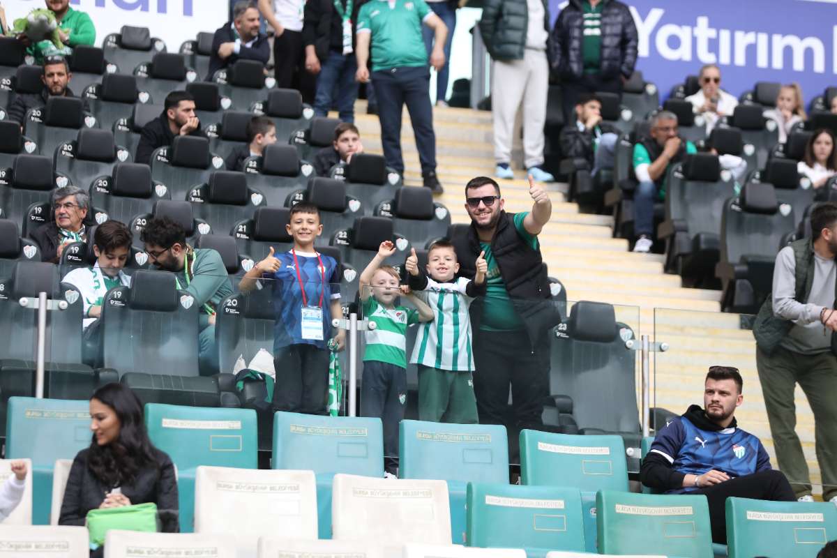 (FOTO GALERİ) BURSASPOR - 23 ELAZIĞ FK TARAFTAR FOTOĞRAFLARI