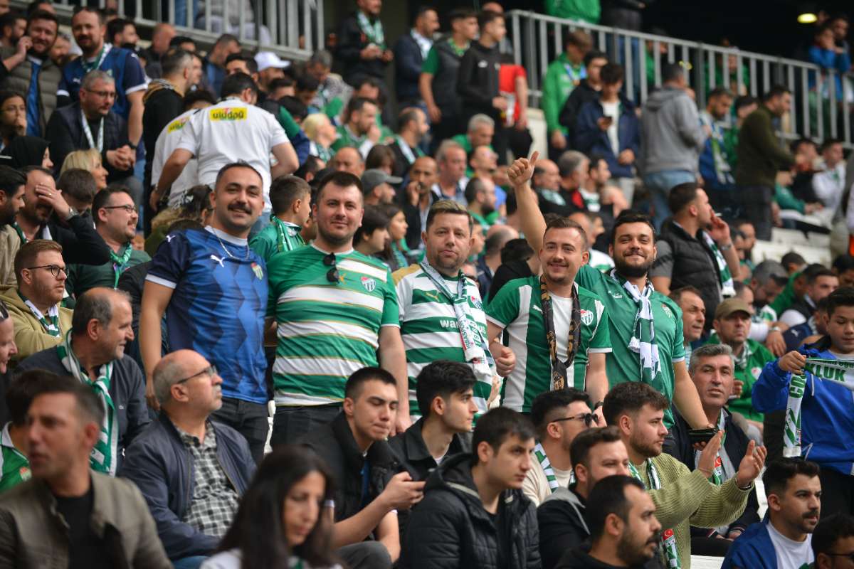 (FOTO GALERİ) BURSASPOR - 23 ELAZIĞ FK TARAFTAR FOTOĞRAFLARI