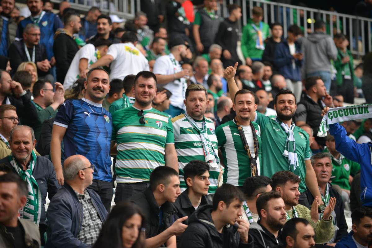 (FOTO GALERİ) BURSASPOR - 23 ELAZIĞ FK TARAFTAR FOTOĞRAFLARI