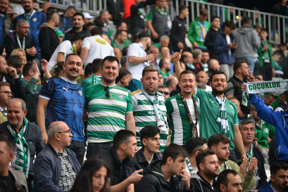 (FOTO GALERİ) BURSASPOR - 23 ELAZIĞ FK TARAFTAR FOTOĞRAFLARI