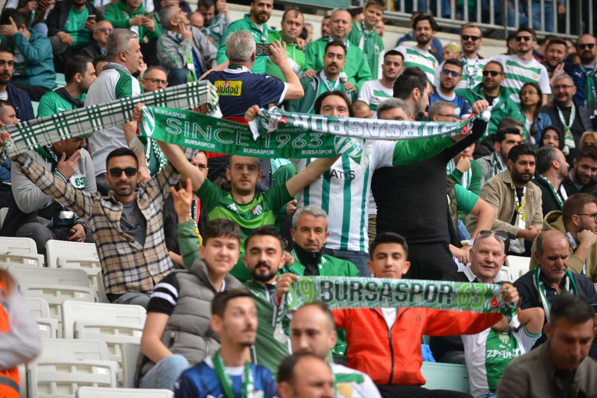 (FOTO GALERİ) BURSASPOR - 23 ELAZIĞ FK TARAFTAR FOTOĞRAFLARI