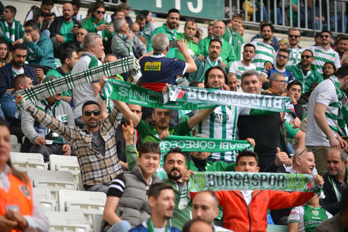 (FOTO GALERİ) BURSASPOR - 23 ELAZIĞ FK TARAFTAR FOTOĞRAFLARI