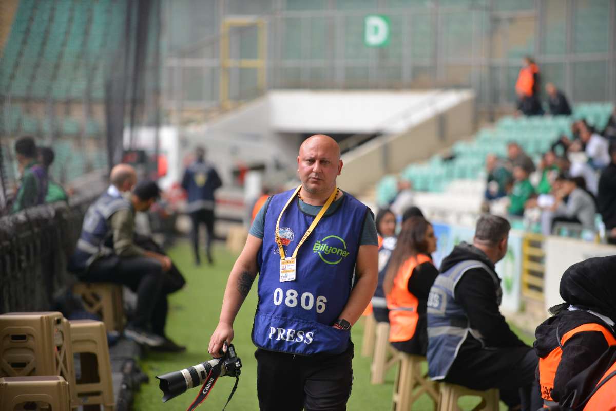 (FOTO GALERİ) BURSASPOR - 23 ELAZIĞ FK TARAFTAR FOTOĞRAFLARI