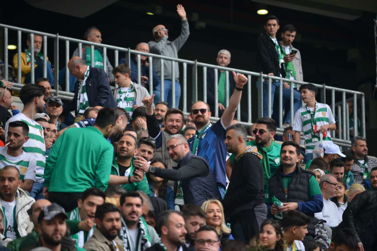 (FOTO GALERİ) BURSASPOR - 23 ELAZIĞ FK TARAFTAR FOTOĞRAFLARI