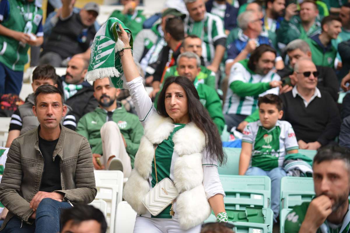 (FOTO GALERİ) BURSASPOR - 23 ELAZIĞ FK TARAFTAR FOTOĞRAFLARI