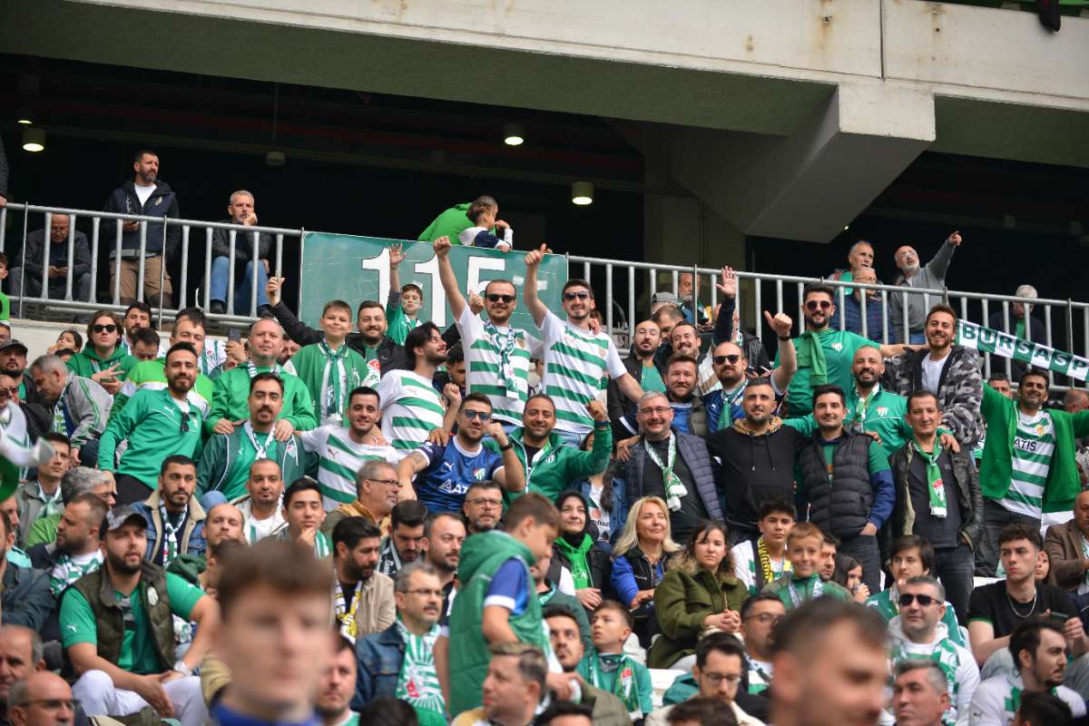 (FOTO GALERİ) BURSASPOR - 23 ELAZIĞ FK TARAFTAR FOTOĞRAFLARI