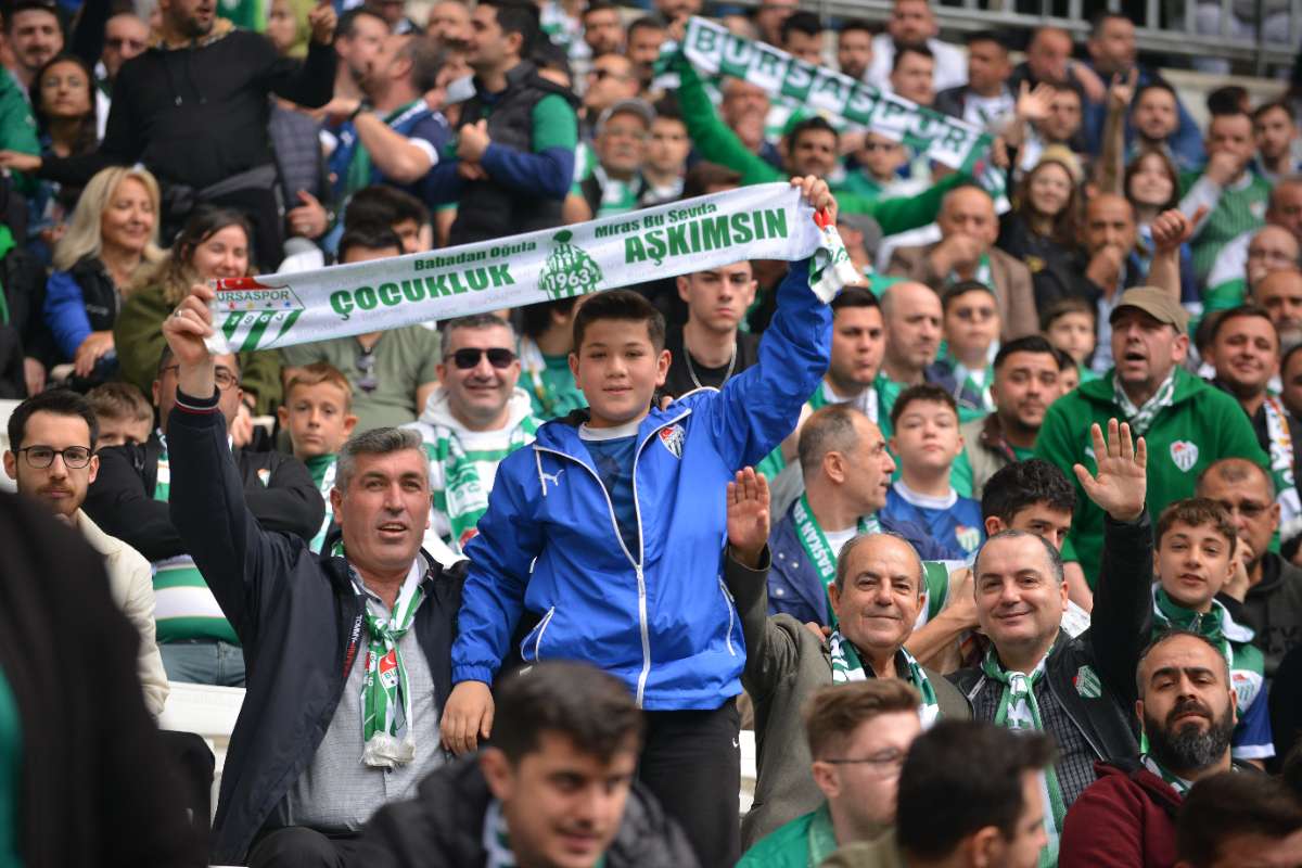 (FOTO GALERİ) BURSASPOR - 23 ELAZIĞ FK TARAFTAR FOTOĞRAFLARI