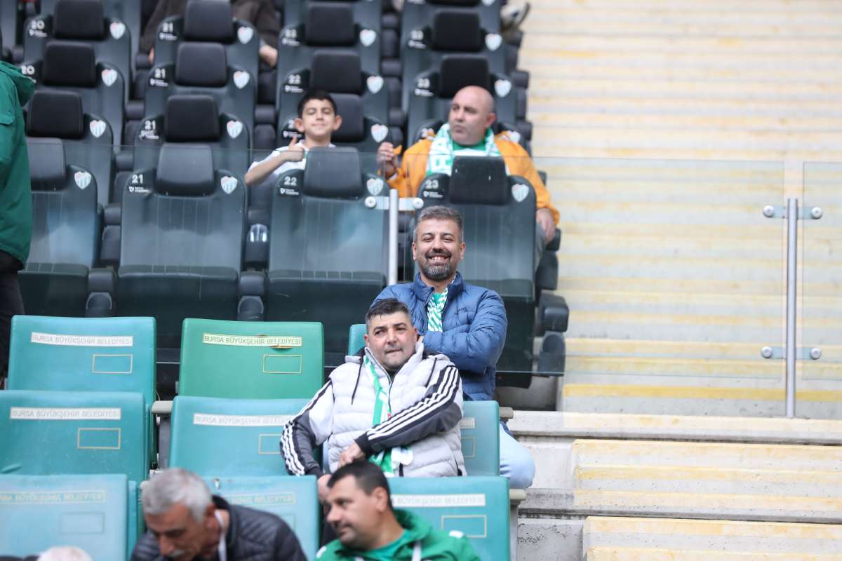 (FOTO GALERİ) BURSASPOR - 23 ELAZIĞ FK TARAFTAR FOTOĞRAFLARI