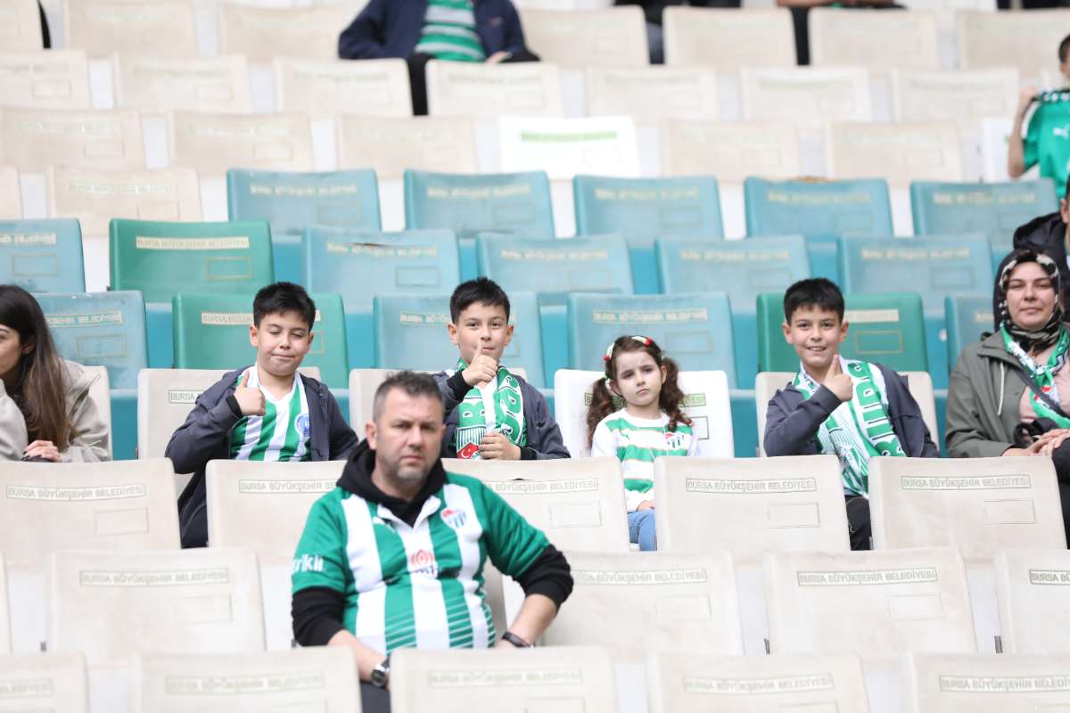 (FOTO GALERİ) BURSASPOR - 23 ELAZIĞ FK TARAFTAR FOTOĞRAFLARI