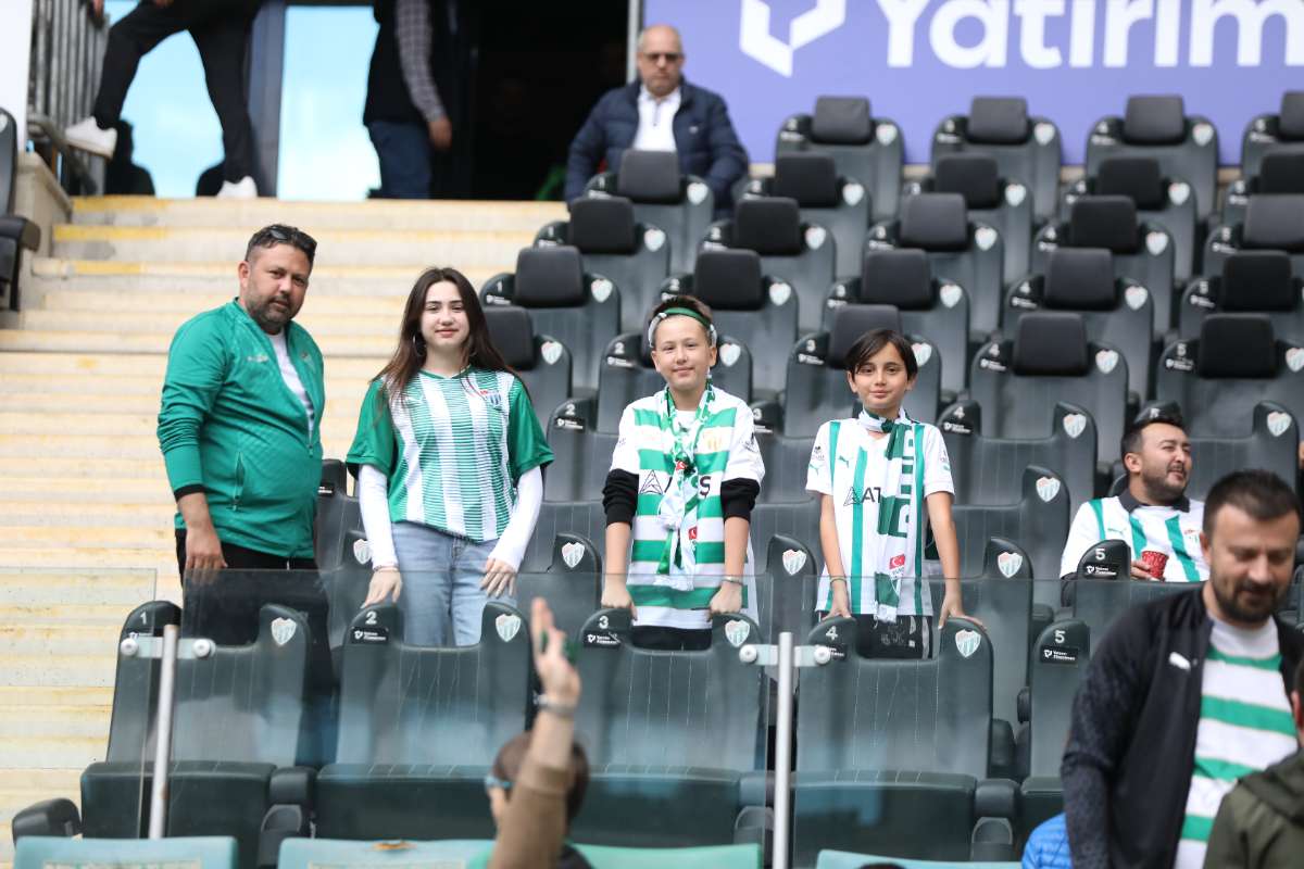 (FOTO GALERİ) BURSASPOR - 23 ELAZIĞ FK TARAFTAR FOTOĞRAFLARI