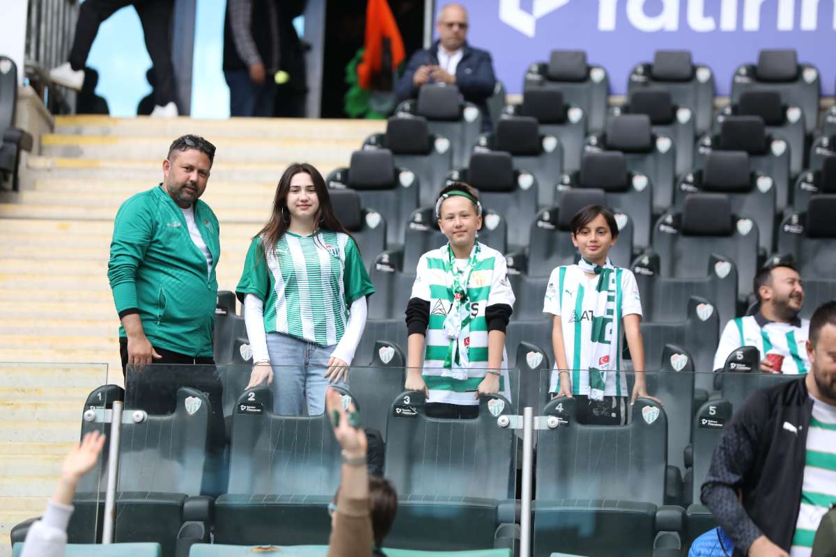 (FOTO GALERİ) BURSASPOR - 23 ELAZIĞ FK TARAFTAR FOTOĞRAFLARI