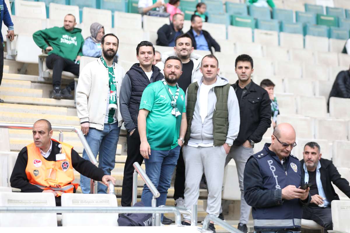 (FOTO GALERİ) BURSASPOR - 23 ELAZIĞ FK TARAFTAR FOTOĞRAFLARI
