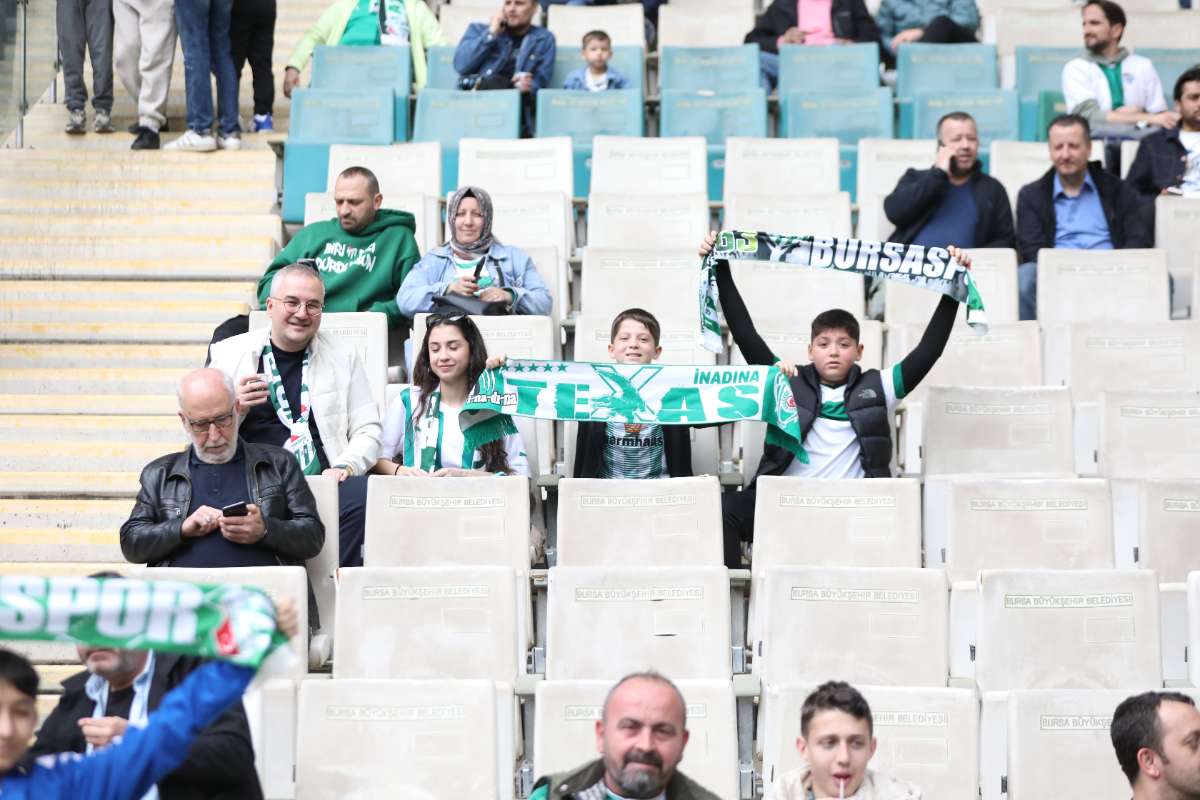 (FOTO GALERİ) BURSASPOR - 23 ELAZIĞ FK TARAFTAR FOTOĞRAFLARI