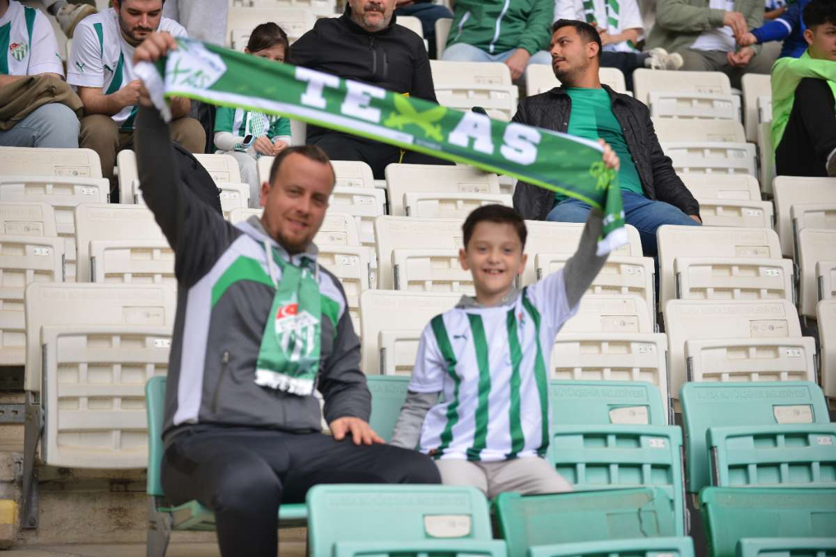 (FOTO GALERİ) BURSASPOR - 23 ELAZIĞ FK TARAFTAR FOTOĞRAFLARI