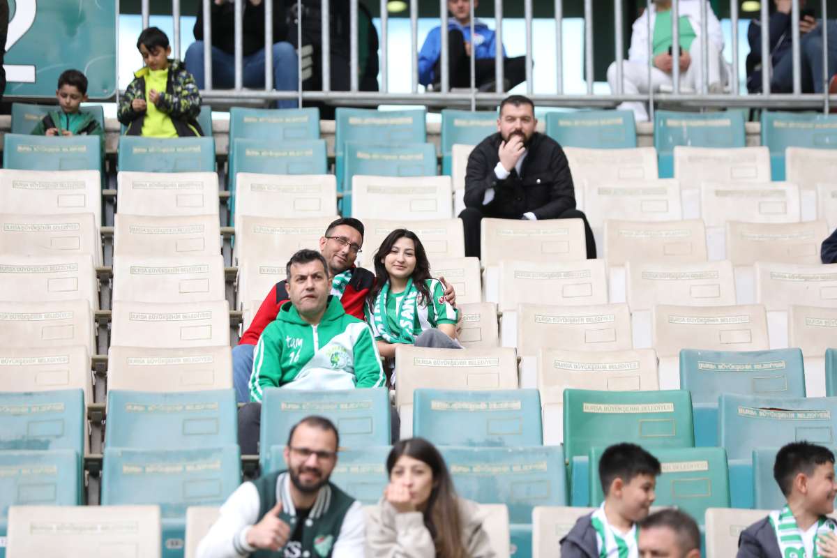 (FOTO GALERİ) BURSASPOR - 23 ELAZIĞ FK TARAFTAR FOTOĞRAFLARI
