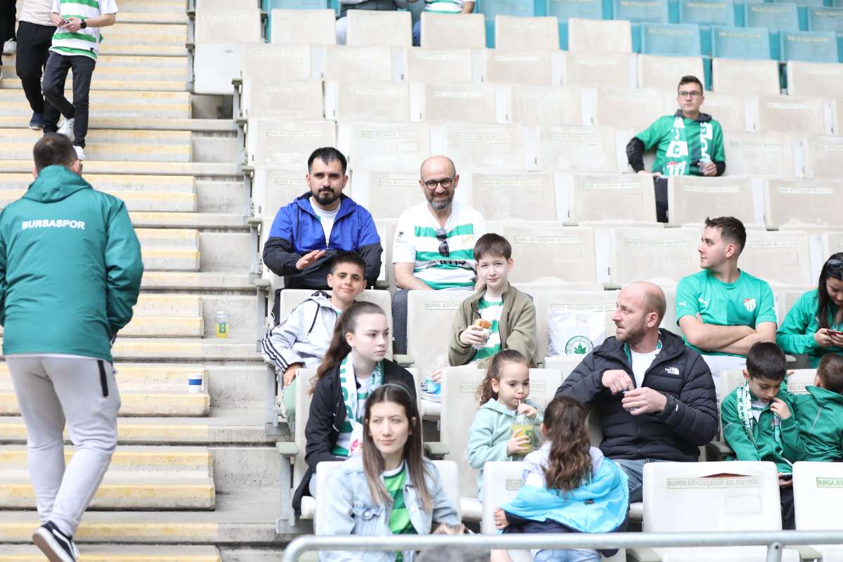 (FOTO GALERİ) BURSASPOR - 23 ELAZIĞ FK TARAFTAR FOTOĞRAFLARI