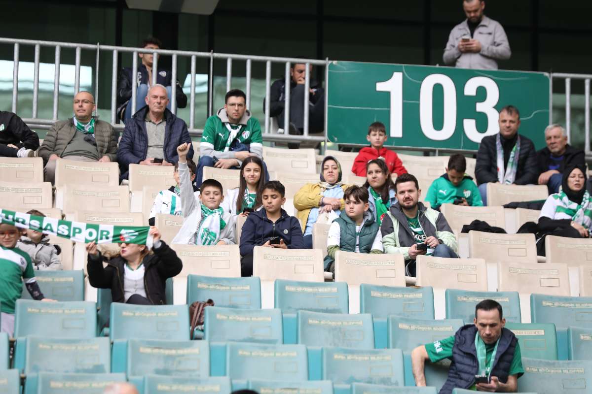 (FOTO GALERİ) BURSASPOR - 23 ELAZIĞ FK TARAFTAR FOTOĞRAFLARI