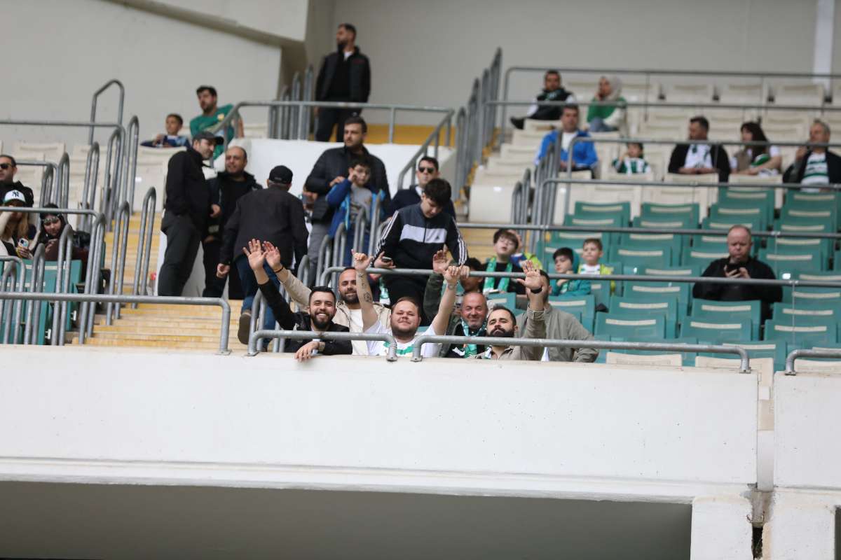 (FOTO GALERİ) BURSASPOR - 23 ELAZIĞ FK TARAFTAR FOTOĞRAFLARI