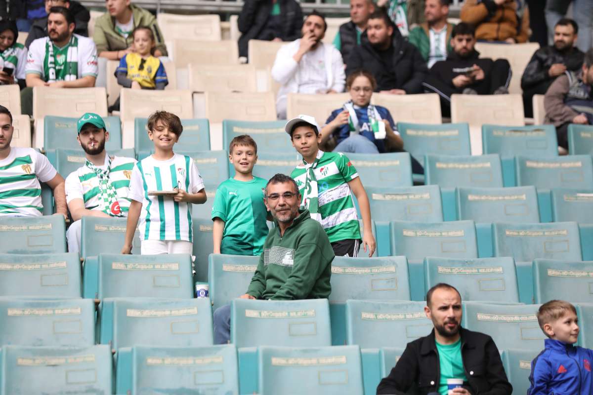 (FOTO GALERİ) BURSASPOR - 23 ELAZIĞ FK TARAFTAR FOTOĞRAFLARI