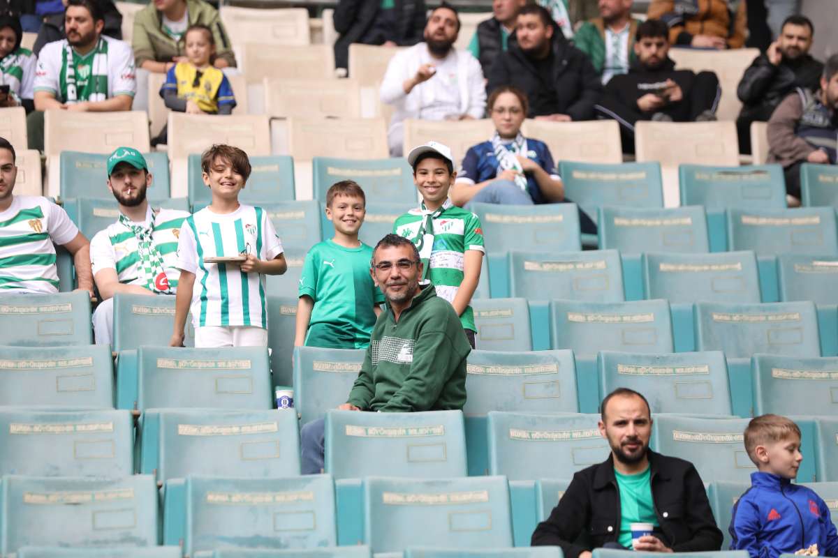 (FOTO GALERİ) BURSASPOR - 23 ELAZIĞ FK TARAFTAR FOTOĞRAFLARI