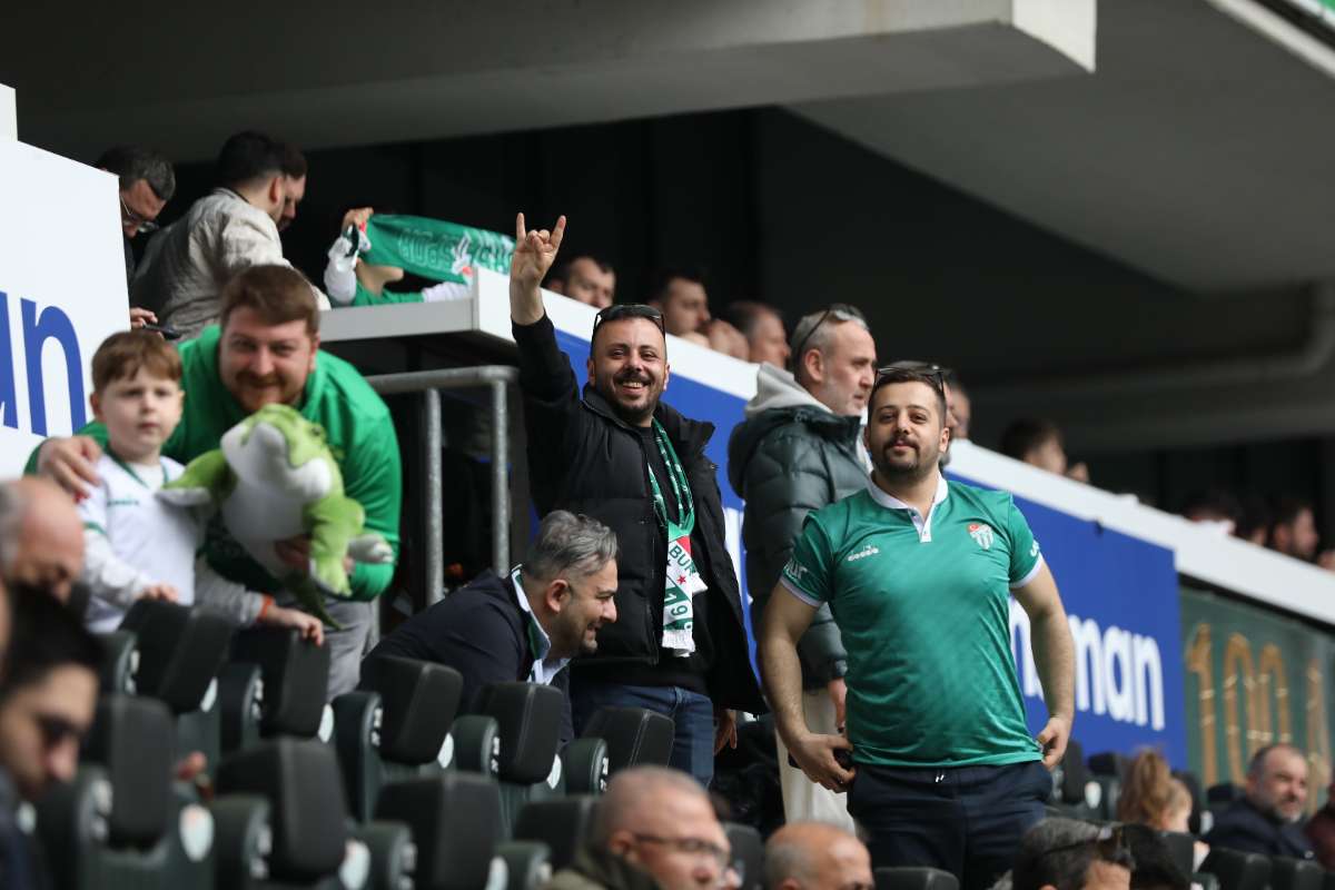(FOTO GALERİ) BURSASPOR - 23 ELAZIĞ FK TARAFTAR FOTOĞRAFLARI