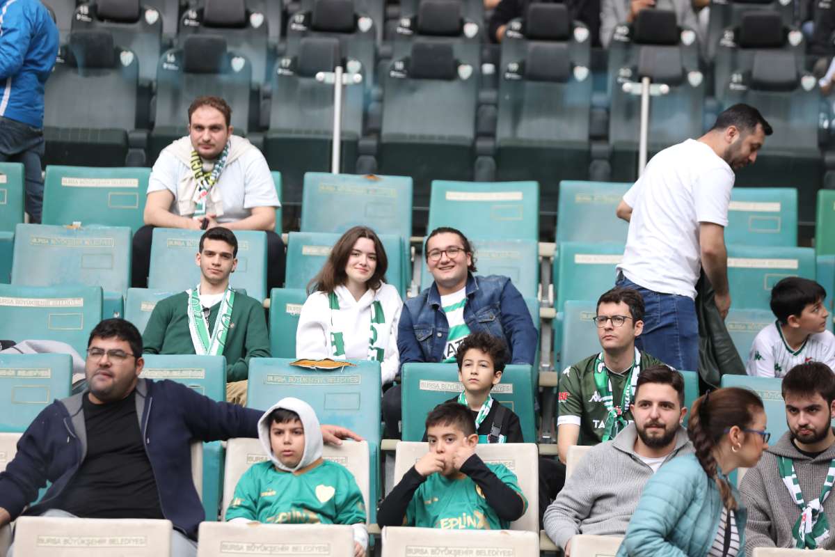 (FOTO GALERİ) BURSASPOR - 23 ELAZIĞ FK TARAFTAR FOTOĞRAFLARI