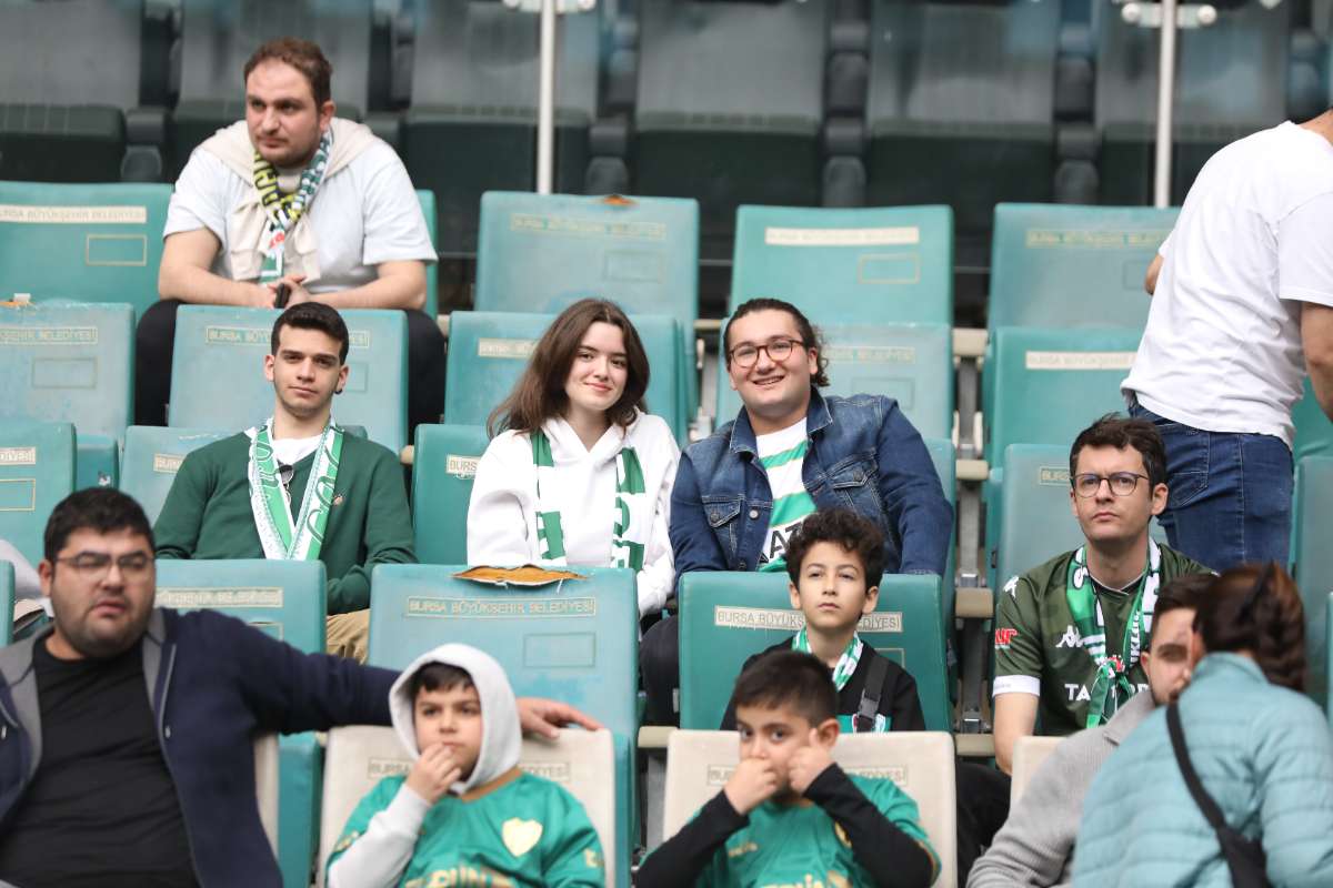 (FOTO GALERİ) BURSASPOR - 23 ELAZIĞ FK TARAFTAR FOTOĞRAFLARI