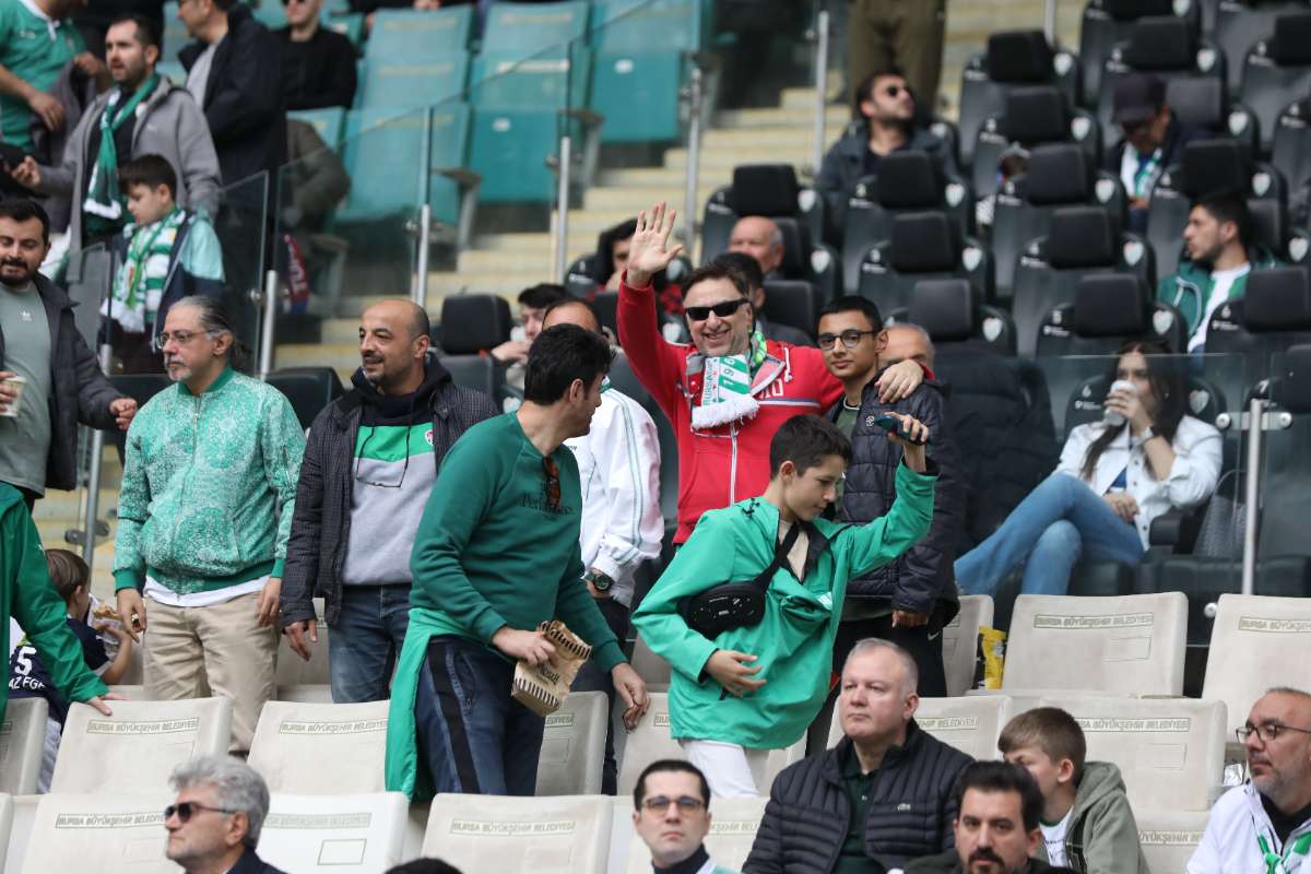 (FOTO GALERİ) BURSASPOR - 23 ELAZIĞ FK TARAFTAR FOTOĞRAFLARI