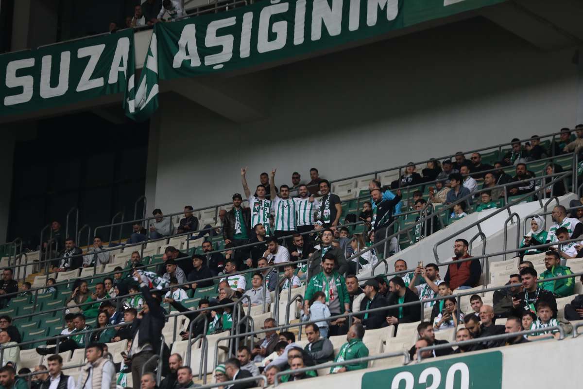 (FOTO GALERİ) BURSASPOR - 23 ELAZIĞ FK TARAFTAR FOTOĞRAFLARI