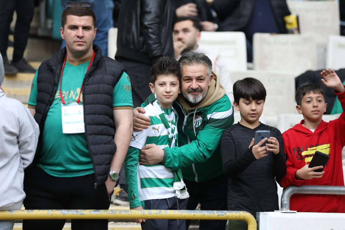 (FOTO GALERİ) BURSASPOR - 23 ELAZIĞ FK TARAFTAR FOTOĞRAFLARI