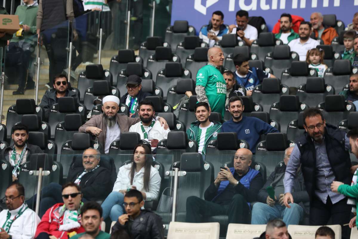 (FOTO GALERİ) BURSASPOR - 23 ELAZIĞ FK TARAFTAR FOTOĞRAFLARI